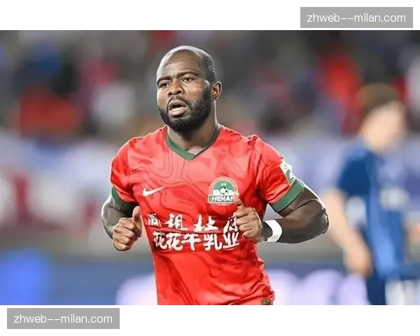 大连英博反击制胜，阿奇姆彭单刀推射终结卫冕冠军