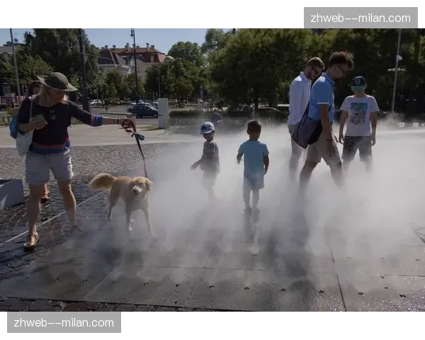 北美高温高湿气候影响 欧洲球队体能分配与适应性训练效果